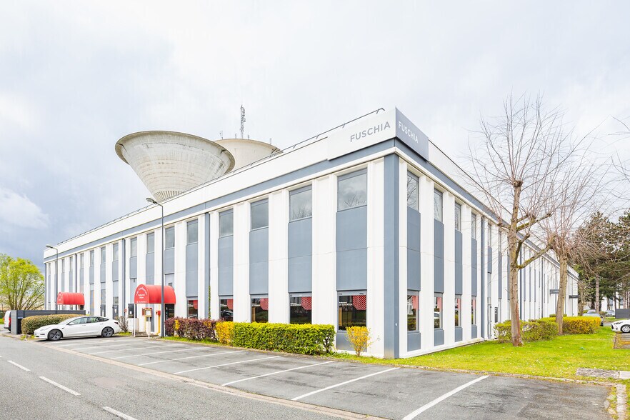 10 Avenue Du Québec, Villebon-sur-Yvette for lease - Building Photo - Image 2 of 4
