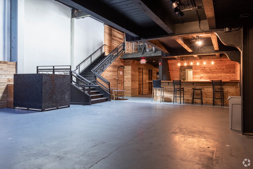 2218 1st Ave, Seattle, WA for sale - Building Photo - Image 2 of 24