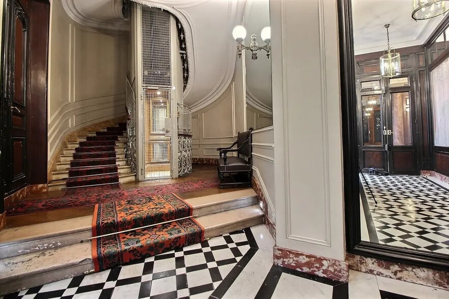 7 Avenue De L'Opera, Paris for lease - Building Photo - Image 3 of 17