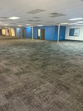 19321 US Hwy 19 N, Clearwater, FL à louer Photo du bâtiment- Image 2 de 4