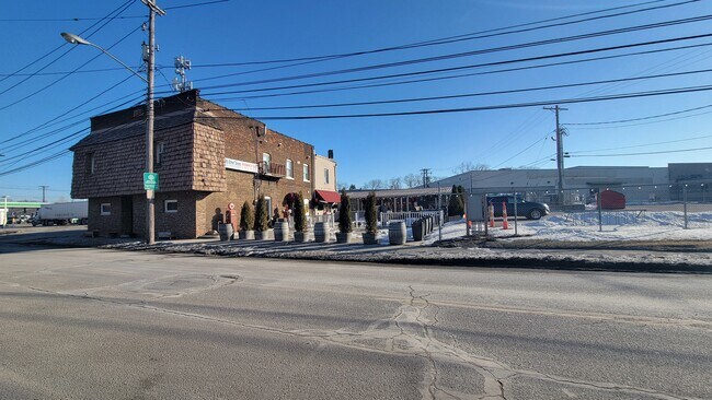 Plus de détails pour 4129 E 49th St, Newburgh Heights, OH - Spécialité à vendre