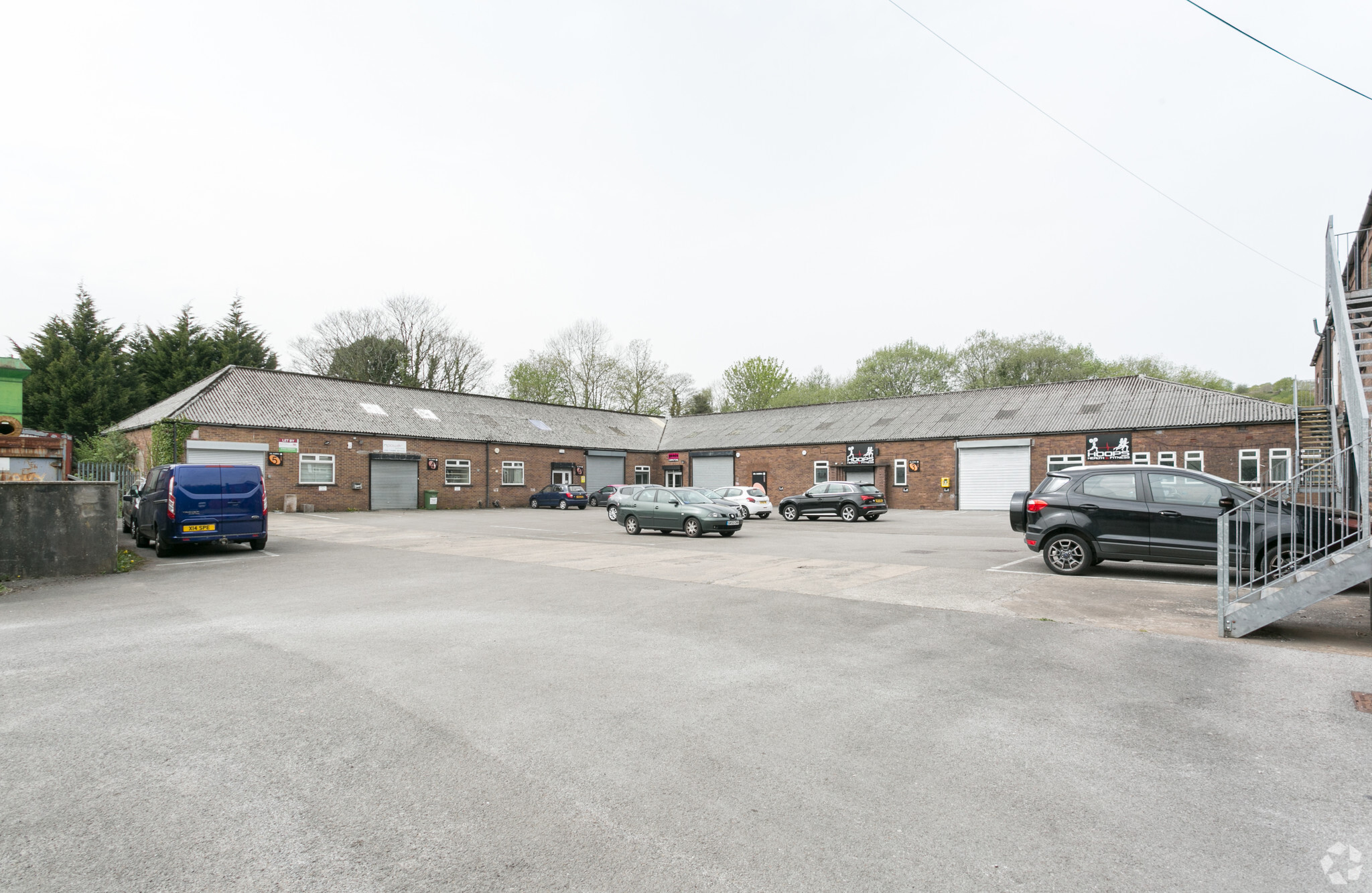 Gelligron Industrial Est, Tonyrefail for lease Primary Photo- Image 1 of 5