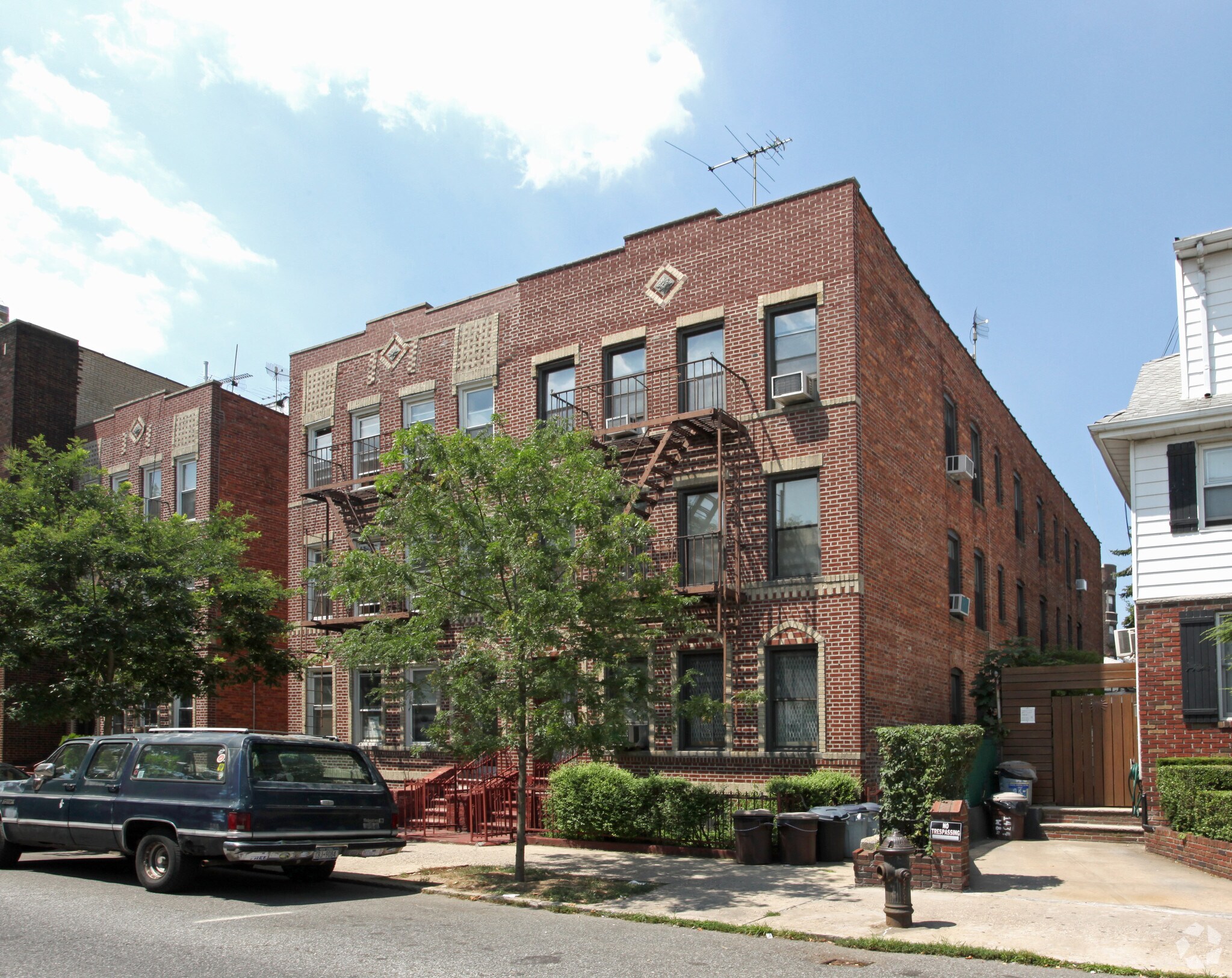 1436 W 8th St, Brooklyn, NY for sale Primary Photo- Image 1 of 3