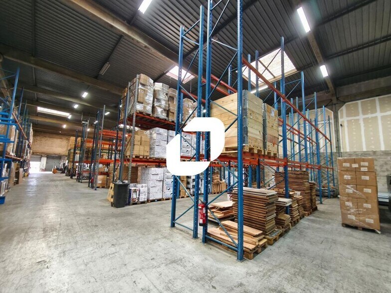 Flex in Chennevières-sur-Marne for lease - Interior Photo - Image 2 of 7