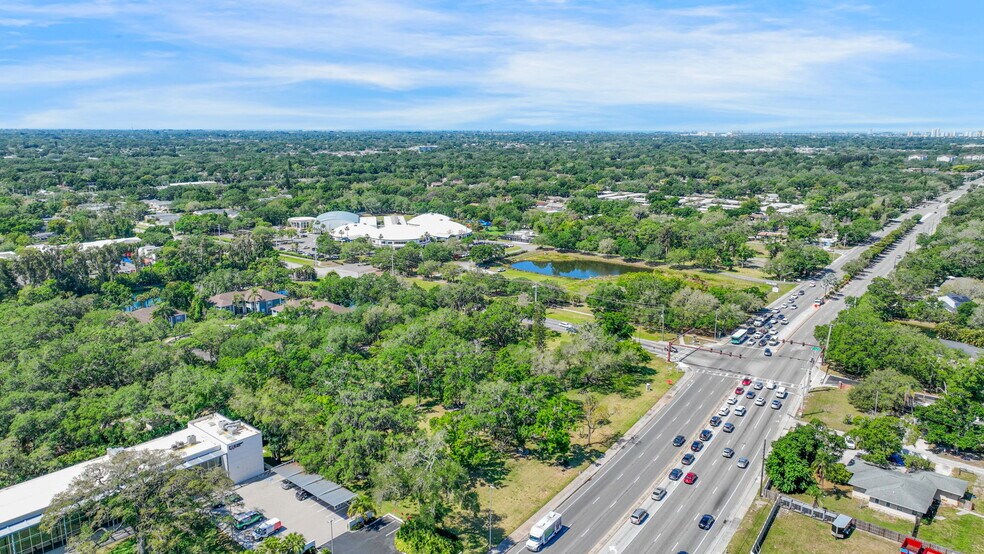 4450 Garrison St, Sarasota, FL à vendre - Photo du bâtiment - Image 2 de 13