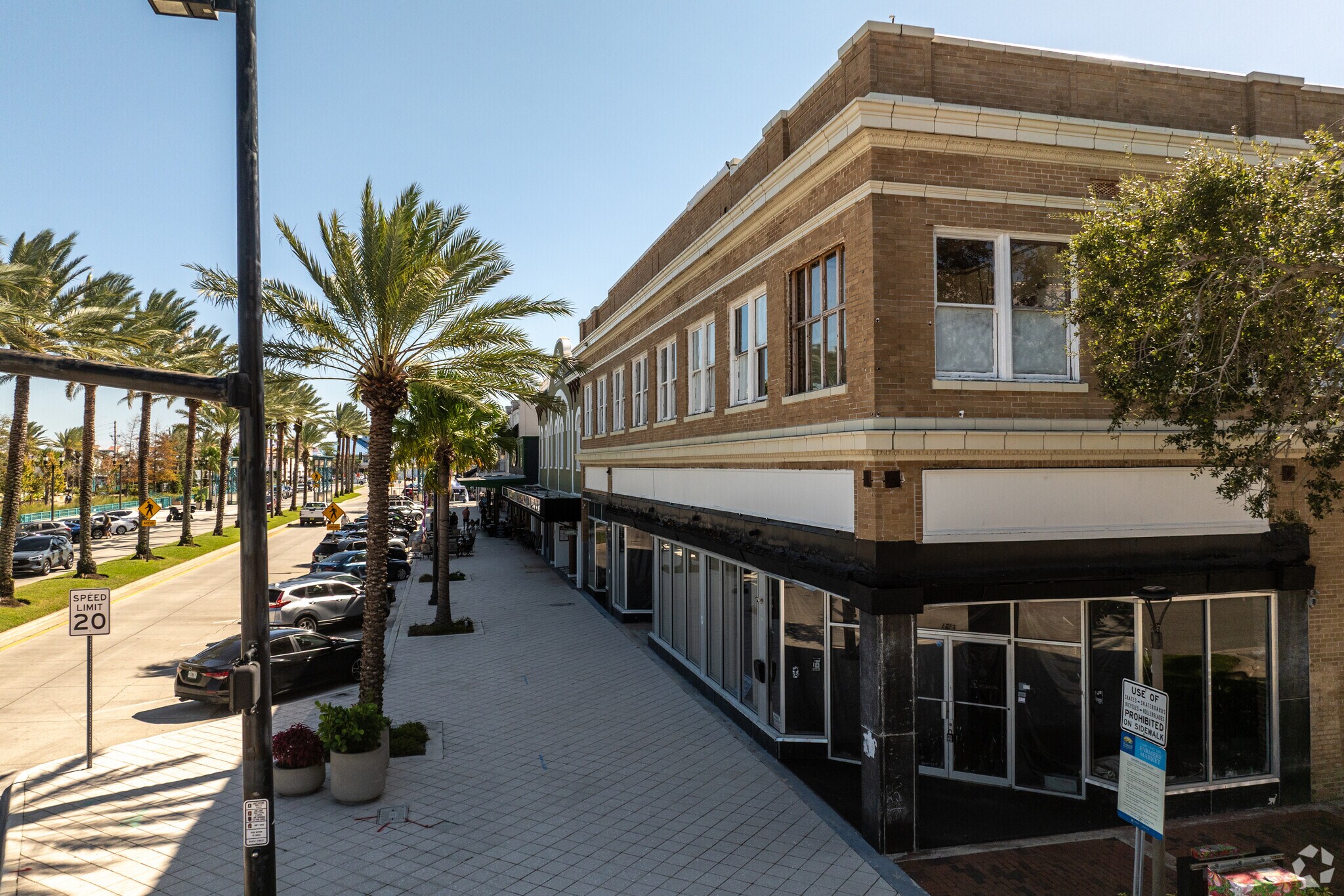 200-206 S Beach St, Daytona Beach, FL for lease Primary Photo- Image 1 of 18