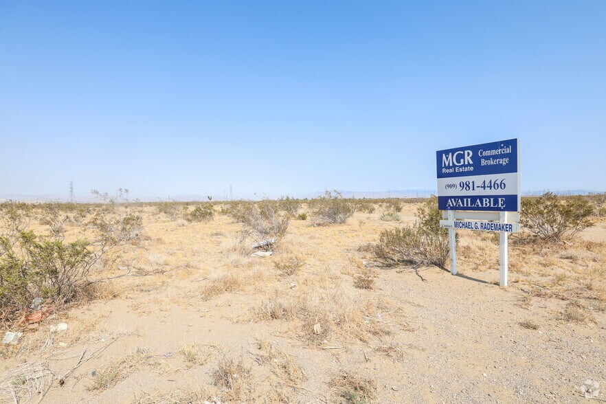 Us-395, Adelanto, CA for sale - Primary Photo - Image 1 of 9