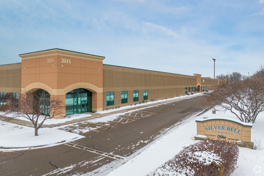2015 Silver Bell Rd, Eagan, MN for lease - Building Photo - Image 2 of 9