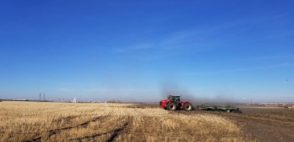 Range Road 250, Leduc, AB à vendre - Photo du bâtiment - Image 3 de 5