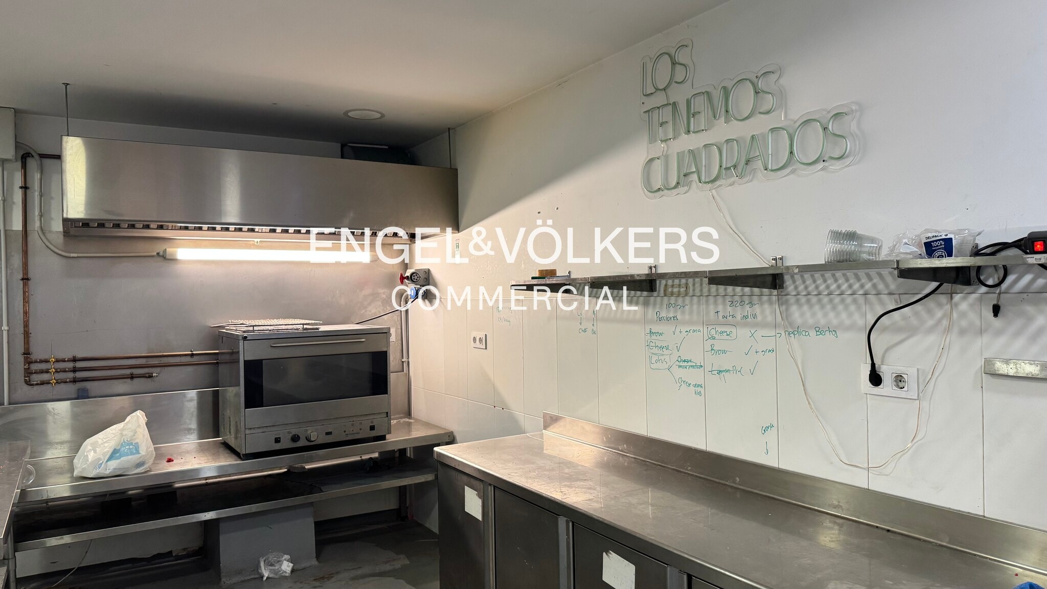 Commerce de détail dans Barcelone, Barcelona à louer Photo intérieure- Image 1 de 11