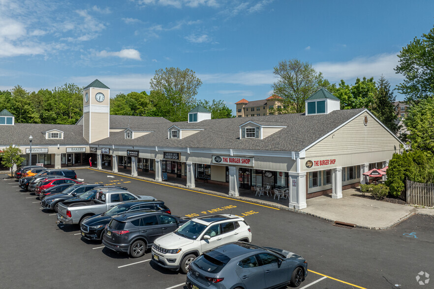 231-263 Main St, Matawan, NJ à vendre - Photo principale - Image 1 de 1