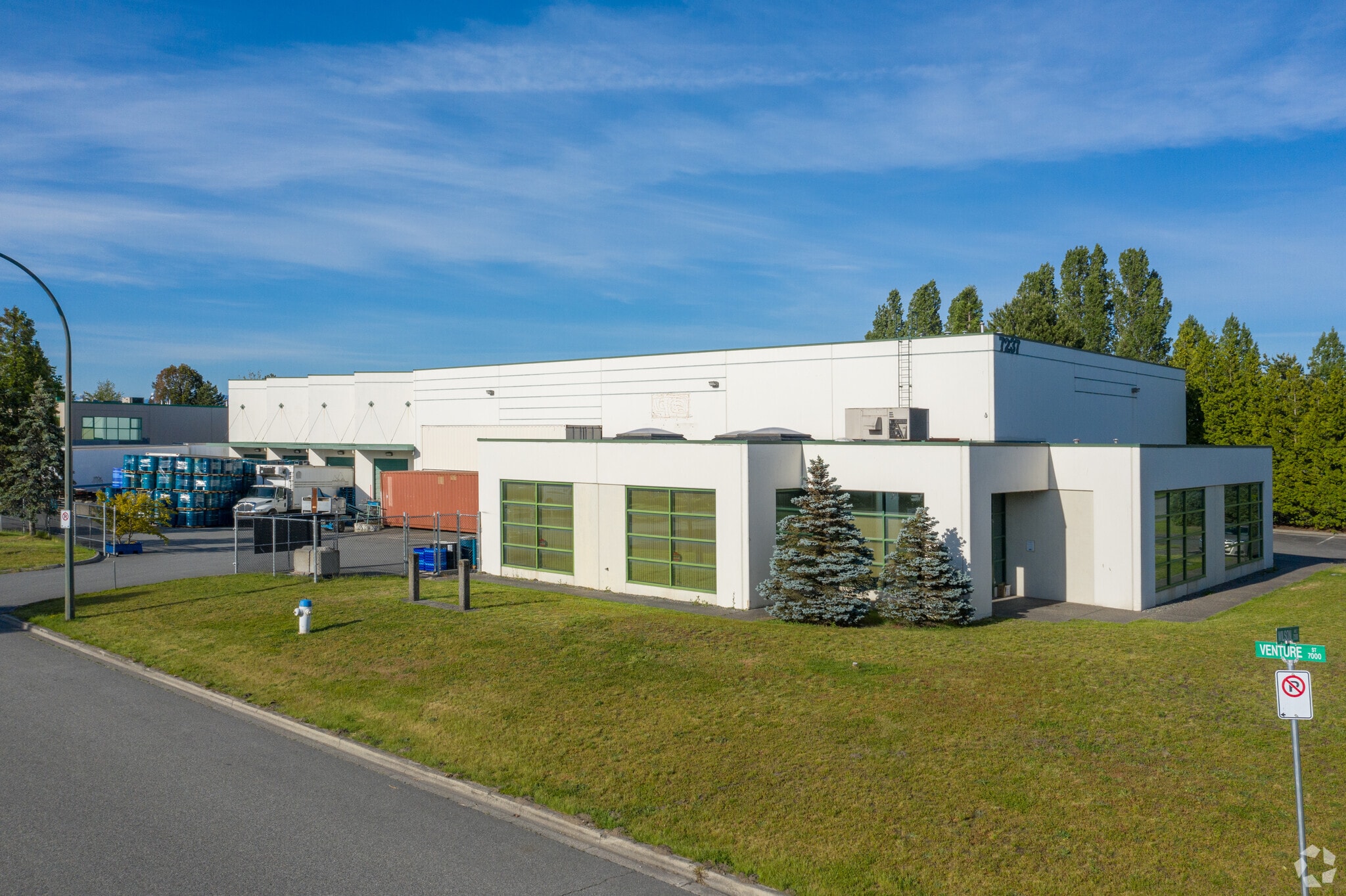 7237 Wilson Ave, Delta, BC for lease Primary Photo- Image 1 of 8