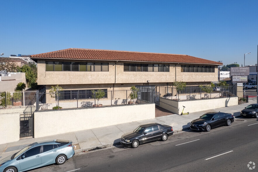 2105 W Beverly Blvd, Los Angeles, CA for sale - Building Photo - Image 3 of 5