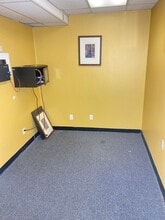 516-518 S Camp Meade Rd, Linthicum Heights, MD for lease Interior Photo- Image 2 of 4