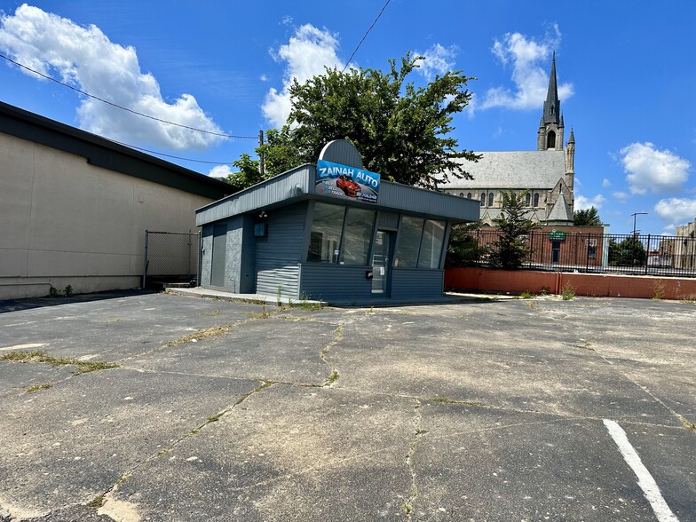 539 E Eldorado, Decatur, IL à vendre - Photo du bâtiment - Image 1 de 1