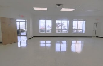 105 Stony Pointe Way, Strasburg, VA for lease Interior Photo- Image 1 of 8