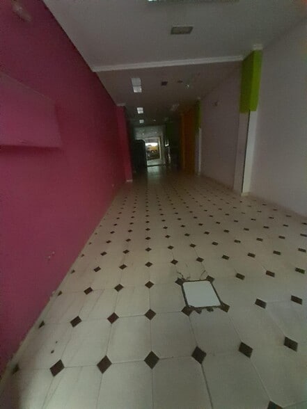 Retail in Cáceres for sale - Building Photo - Image 2 of 14