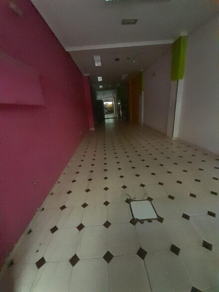 Commerce de détail dans Cáceres à vendre - Photo du bâtiment - Image 2 de 14