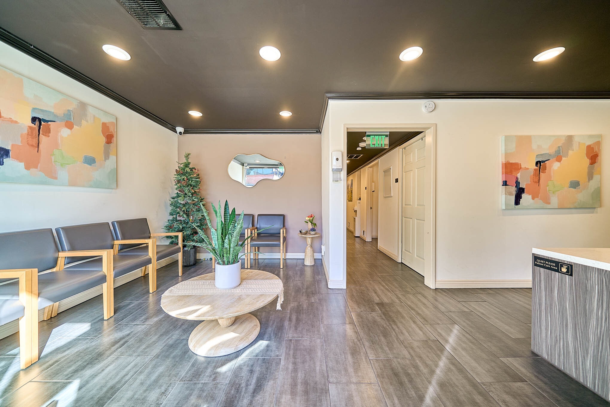 852 S Robertson Blvd, Los Angeles, CA for lease Primary Photo- Image 1 of 53