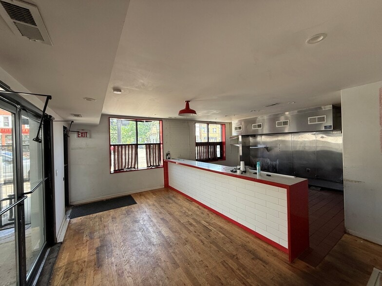 2234-2236 N Western Ave, Chicago, IL for lease - Building Photo - Image 3 of 19