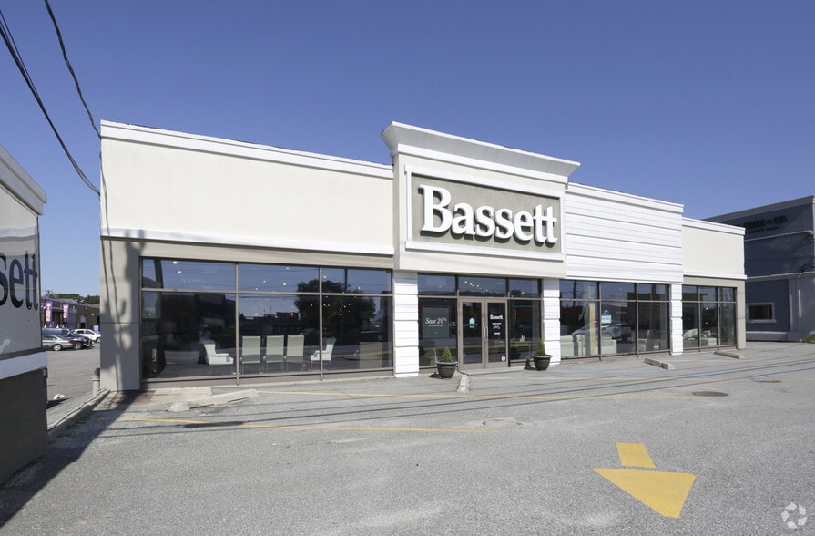 220 Broadhollow Rd, Farmingdale, NY for lease - Building Photo - Image 1 of 14