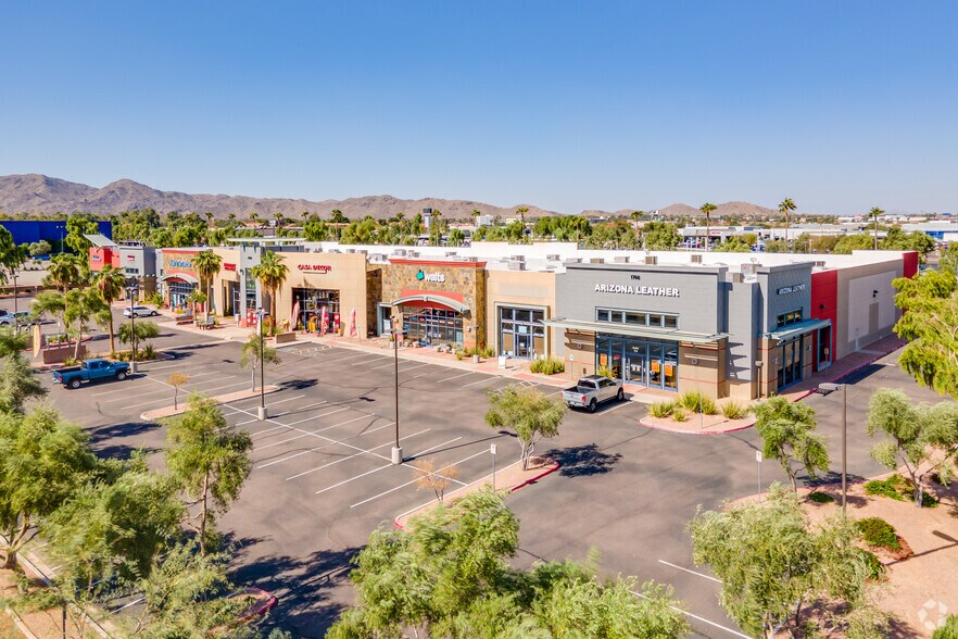 1746 W Ruby Dr, Tempe, AZ à louer - Photo du bâtiment - Image 2 de 12