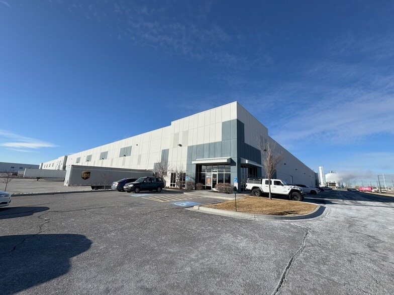 4475 W 700 S, Salt Lake City, UT for lease - Building Photo - Image 2 of 6