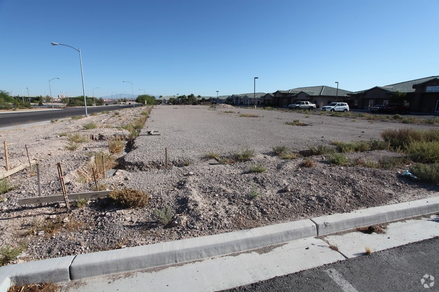 9808 Gilespie St, Las Vegas, NV for sale - Primary Photo - Image 1 of 4