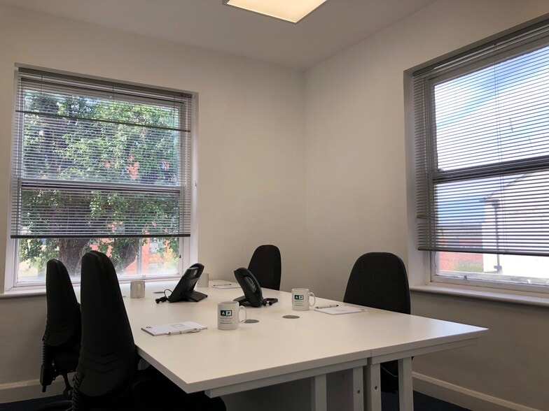 45-55 Longsmith St, Gloucester à louer - Photo intérieure - Image 3 de 7