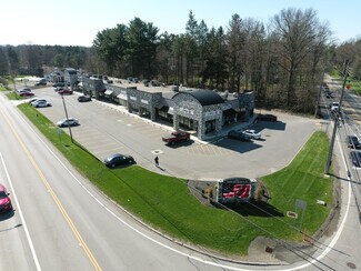 Plus de détails pour 8533-8559 E Washington St, Chagrin Falls, OH - Commerce de détail à louer