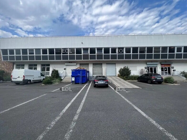Industrial in MARLY-LA-VILLE for lease - Building Photo - Image 1 of 1