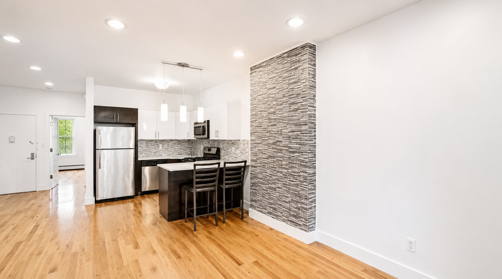 1057 Jefferson Ave, Brooklyn, NY for sale - Building Photo - Image 3 of 14