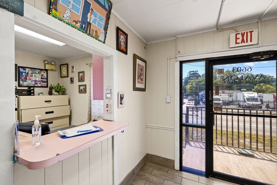 6603 N Florida Ave, Tampa, FL à louer - Photo du bâtiment - Image 3 de 24