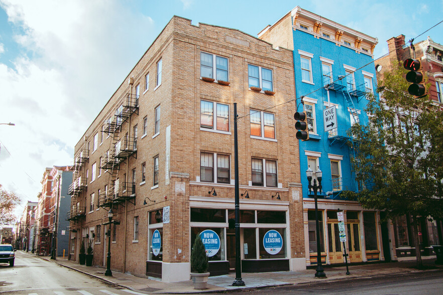 1401 Main St, Cincinnati, OH à louer - Photo du bâtiment - Image 1 de 3