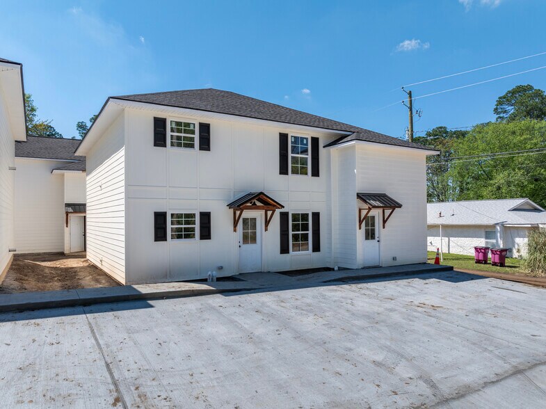 414 6th E st, Tifton, GA à vendre - Photo du bâtiment - Image 2 de 25