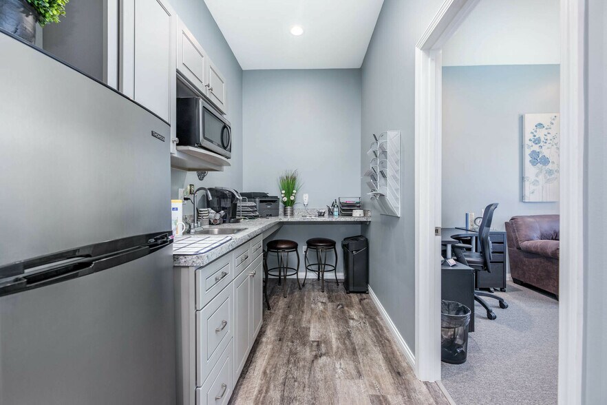 8495 S Mason Montgomery Rd, Mason, OH à vendre - Photo du bâtiment - Image 2 de 32