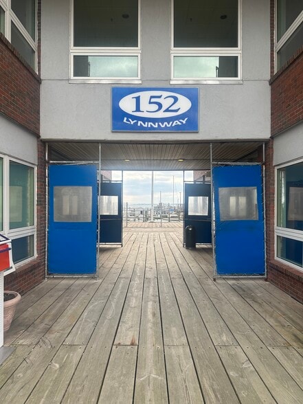 152 Lynnway, Lynn, MA à vendre - Photo du bâtiment - Image 3 de 5