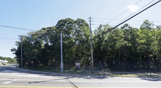 More details for 411 Old Country Rd, Riverhead, NY - Land for Sale