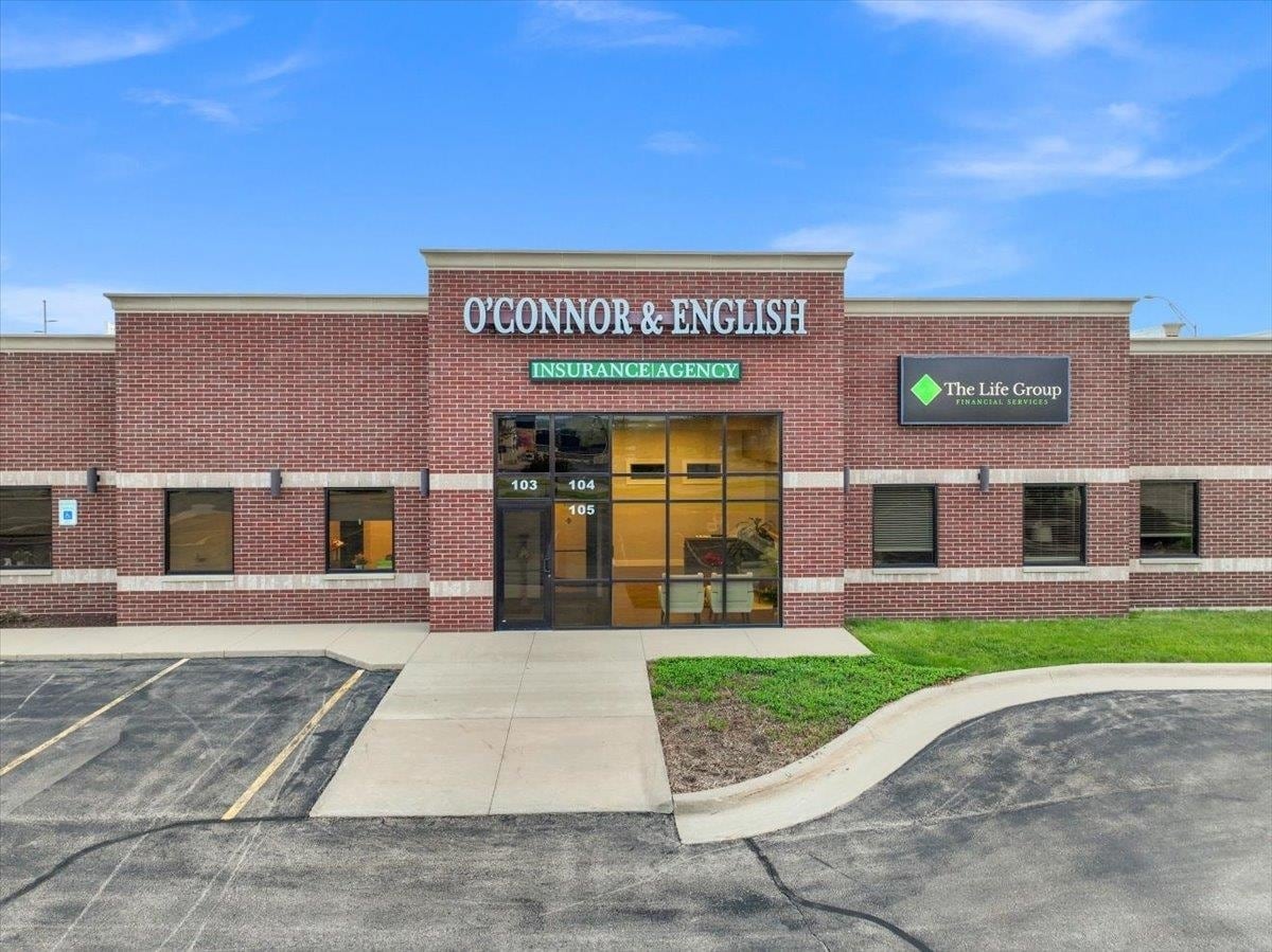 1545 Associates Dr, Dubuque, IA for lease Building Photo- Image 1 of 22