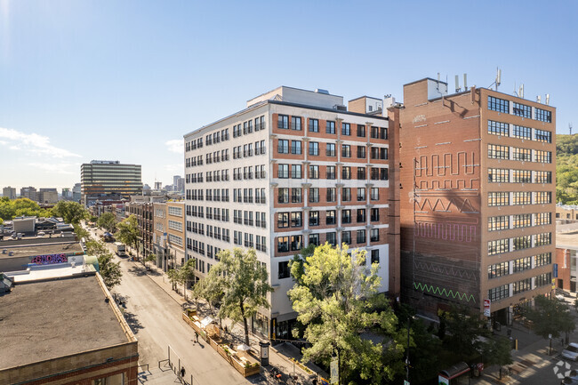 Plus de détails pour 4446 Boul Saint-Laurent, Montréal, QC - Bureau à louer