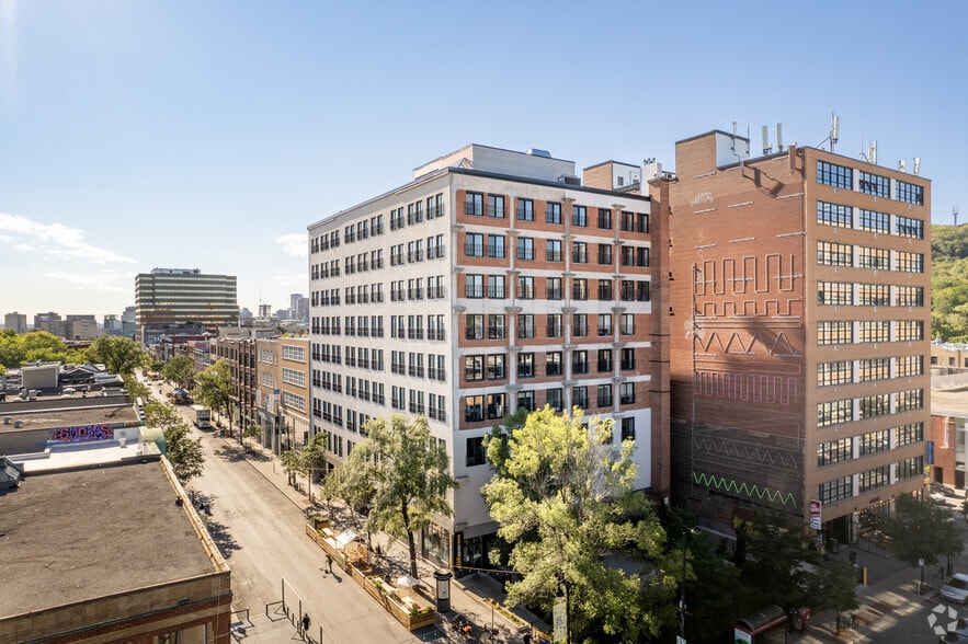 4446 Boul Saint-Laurent, Montréal, QC for lease - Building Photo - Image 1 of 25
