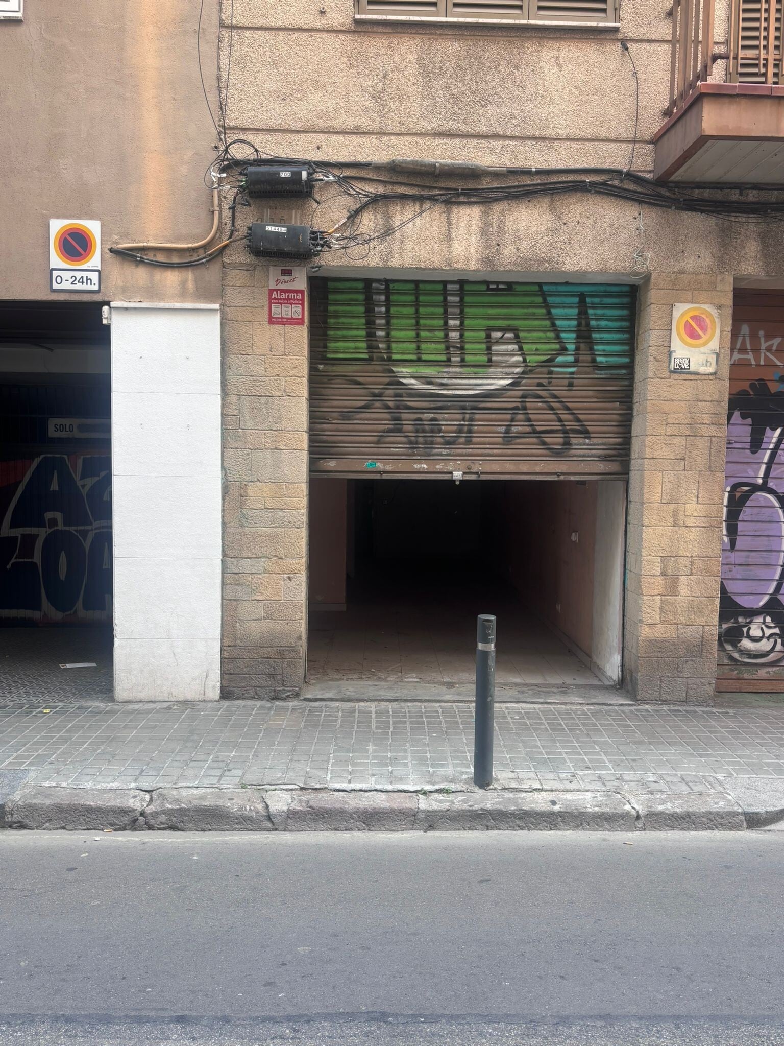 Carrer de Violant d'Hongria Reina d'Aragó, 176, Barcelona, Barcelona for lease Interior Photo- Image 1 of 7
