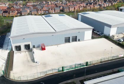 Westfield Rd, Leighton Buzzard à louer - Photo du bâtiment - Image 3 de 44