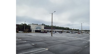 101-143 City Smitty Dr, Saint Marys, GA for lease Interior Photo- Image 1 of 5