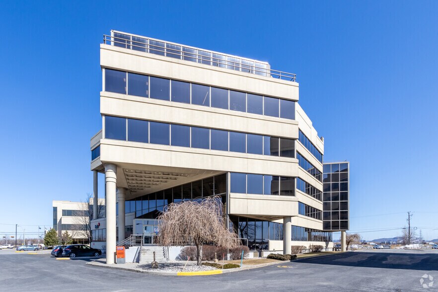 1550 Rue Ampère, Boucherville, QC à louer - Photo du bâtiment - Image 1 de 6