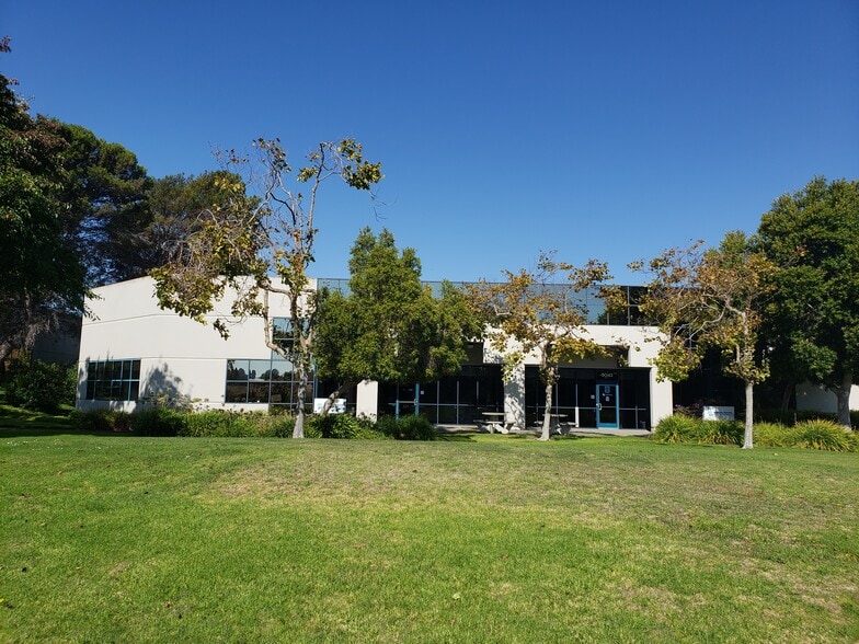 3043-3053 Research Dr, Richmond, CA for sale - Building Photo - Image 3 of 8