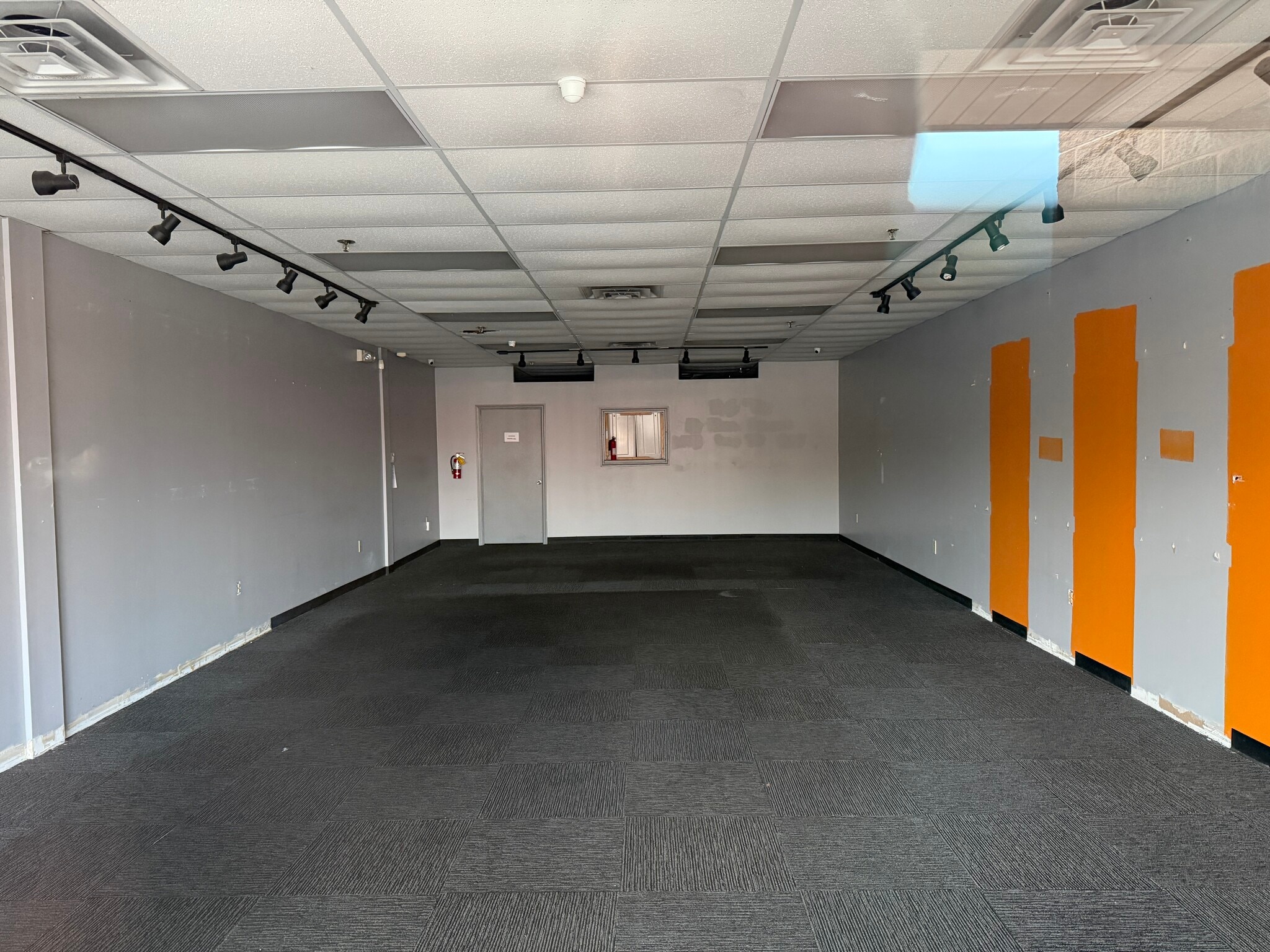 S Lincoln, Columbus, GA à louer Photo intérieure- Image 1 de 2