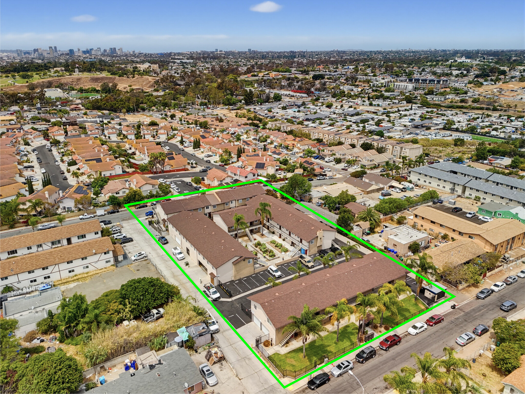 202-208 Willie James Jones Ave, San Diego, CA à vendre Aérien- Image 1 de 17