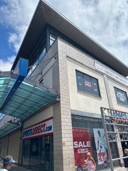 25 The Mall, Bromley for lease - Building Photo - Image 2 of 2