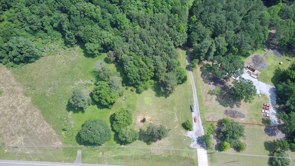 10585 Cumming Hwy, Canton, GA for sale - Building Photo - Image 1 of 7